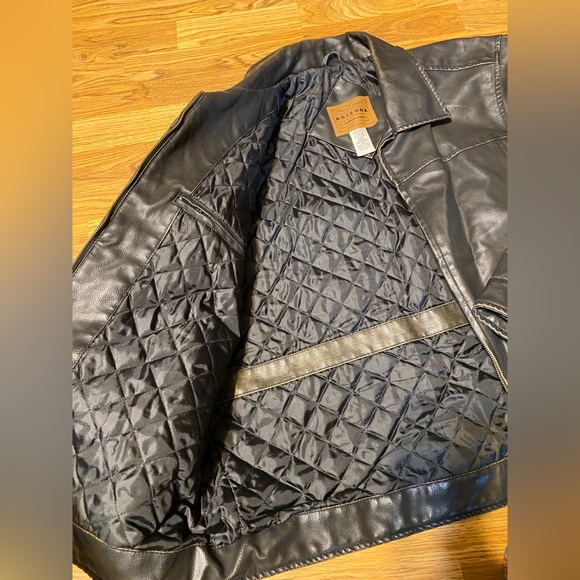 Jacket - Picture 2 of 4